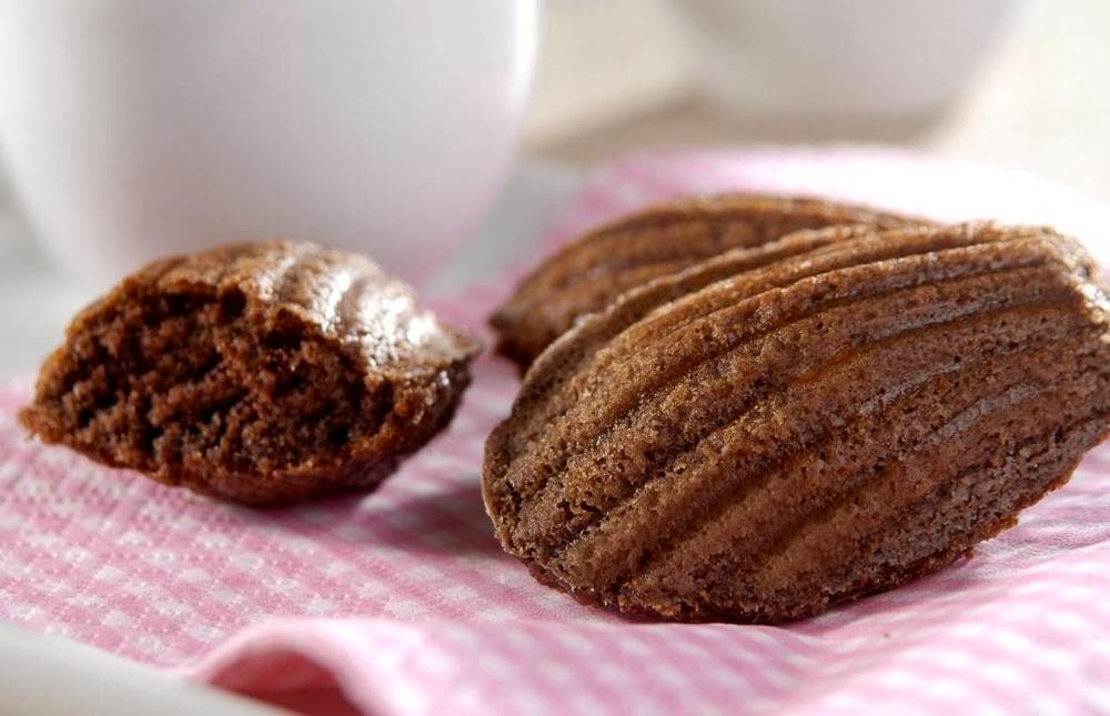 Madeleines de Chocolate e Laranja