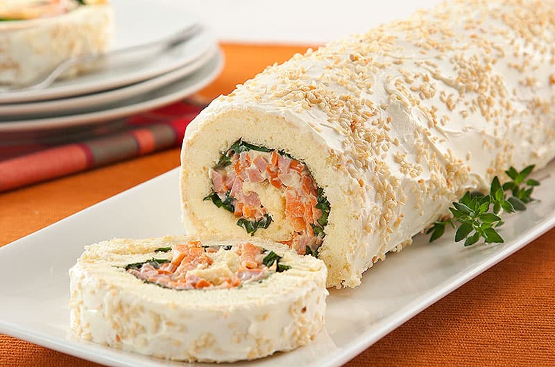 Rocambole de Salsicha e Cream-Cheese