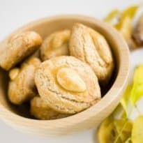 Biscoitos de amêndoas