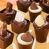 Copinhos com Brigadeiro