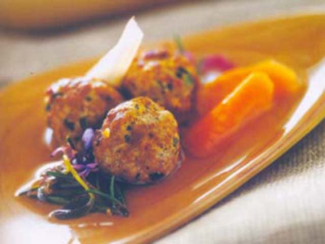 Almôndegas aromáticas