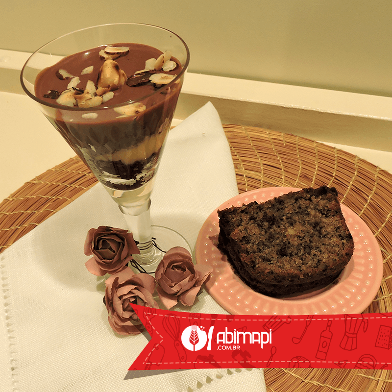 Pavê com Bolo de Avelãs
