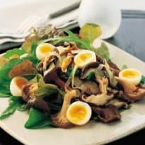 Cogumelos com Ovos de Codorna