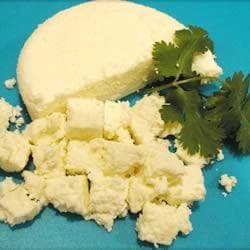Paneer (queijo caseiro indiano)