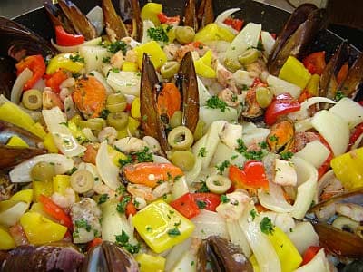 Salada morna de frutos do mar