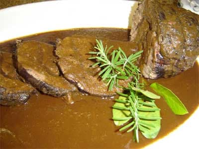 Brasato ao vinho tinto