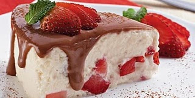 Merengue de Morango com Chocolate