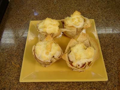 Cestinhas de pão folha com camarão