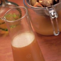 Caldo de carne com leite