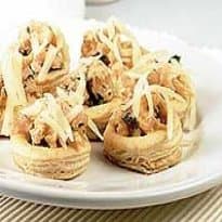 Vol-au-vent de camarão e queijo gouda