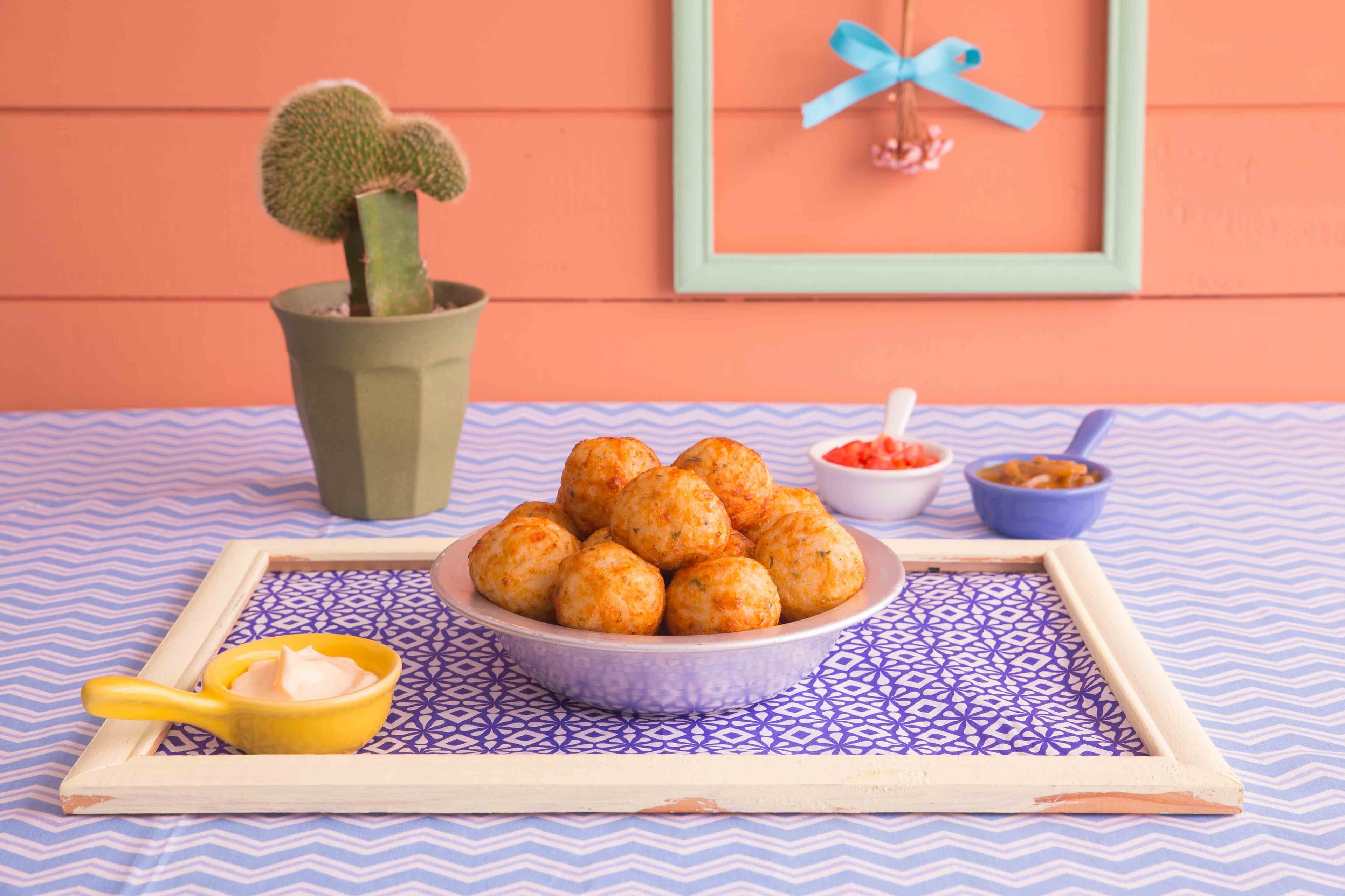 Bolinho de Arroz com Queijo Mussarela
