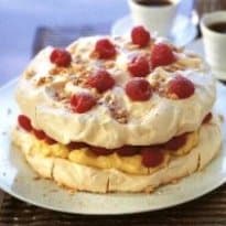 Bolo merengue de avelãs