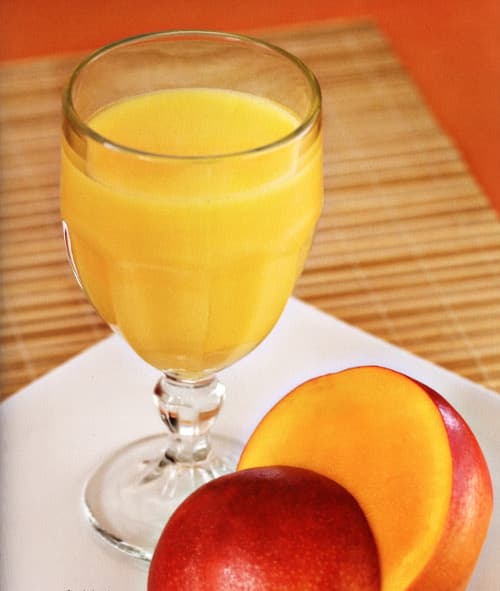 Suco de manga e abacaxi