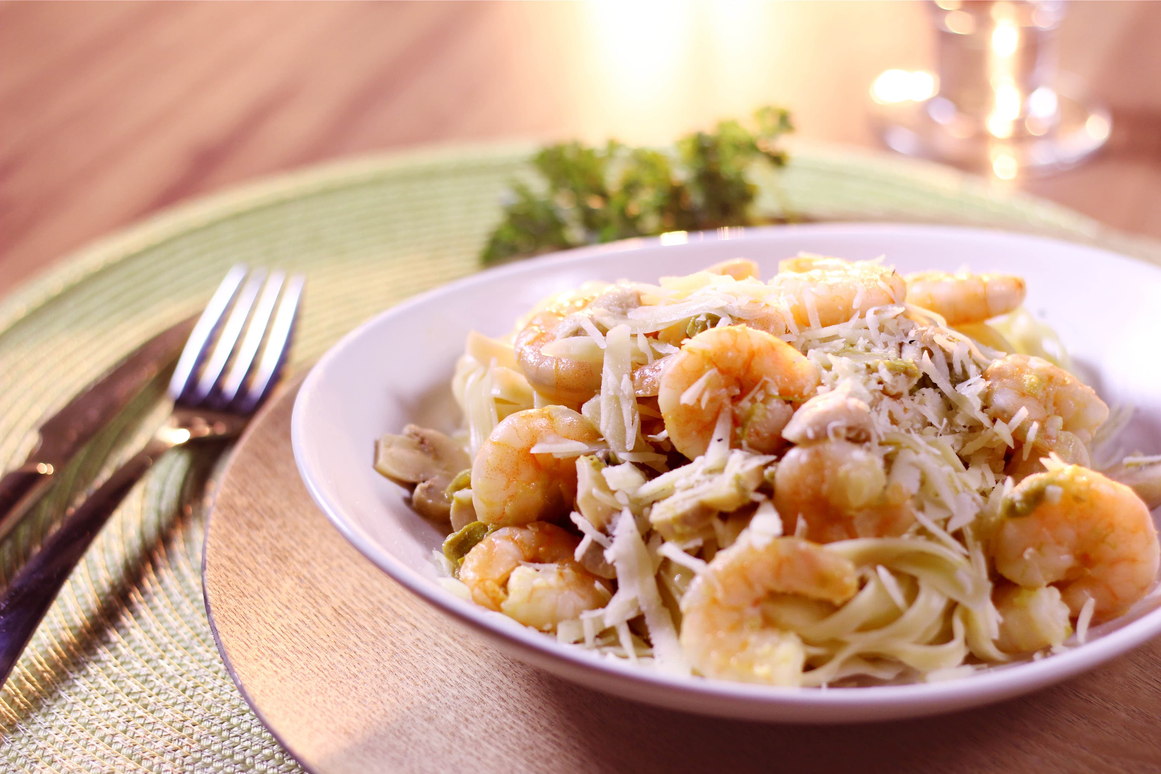 Macarrão com Camarão e Aspargos