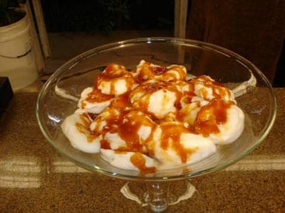 Ovos nevados caramelados