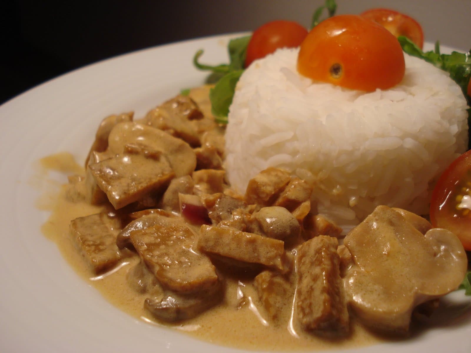 Strogonoff de Seitan e Tofu