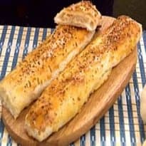 Pão de alho com requeijão