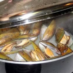 Mexilhões à la Marinière