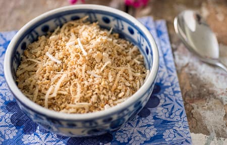 Farofa de Coco Fresco com Xerém