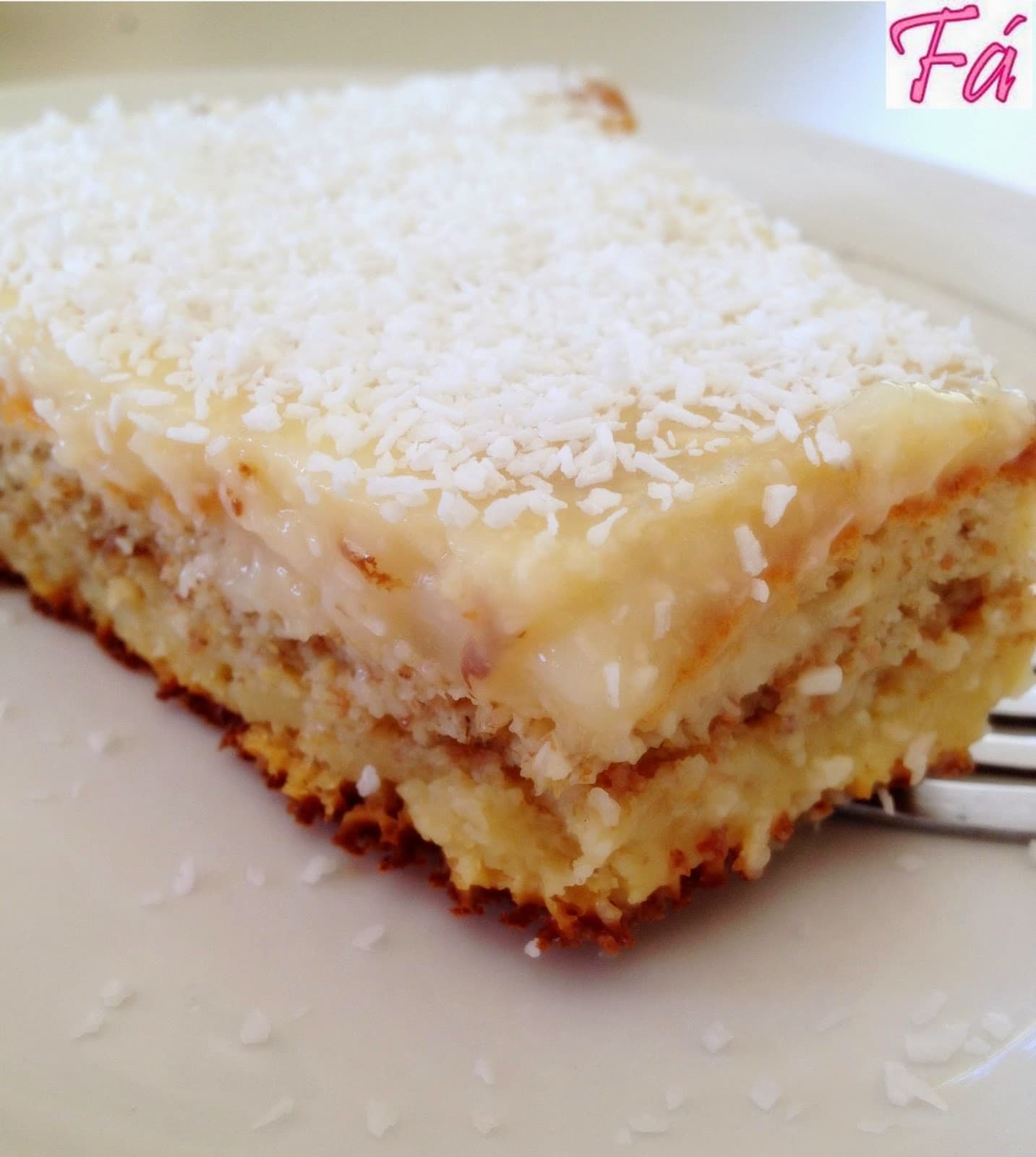 Bolo de Baunilha com Coco