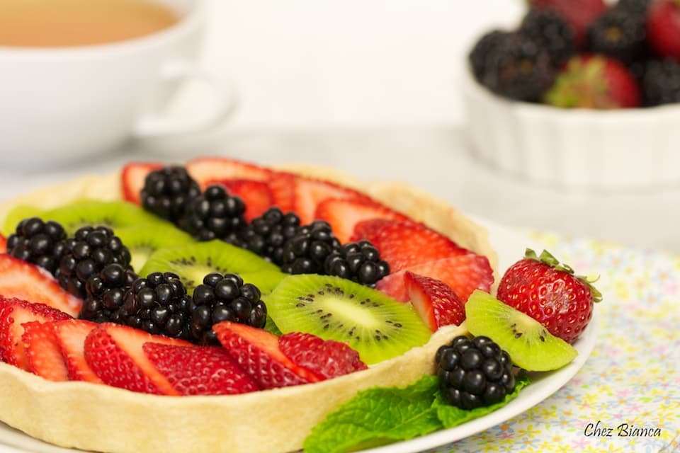 Torta de frutas com creme de baunilha