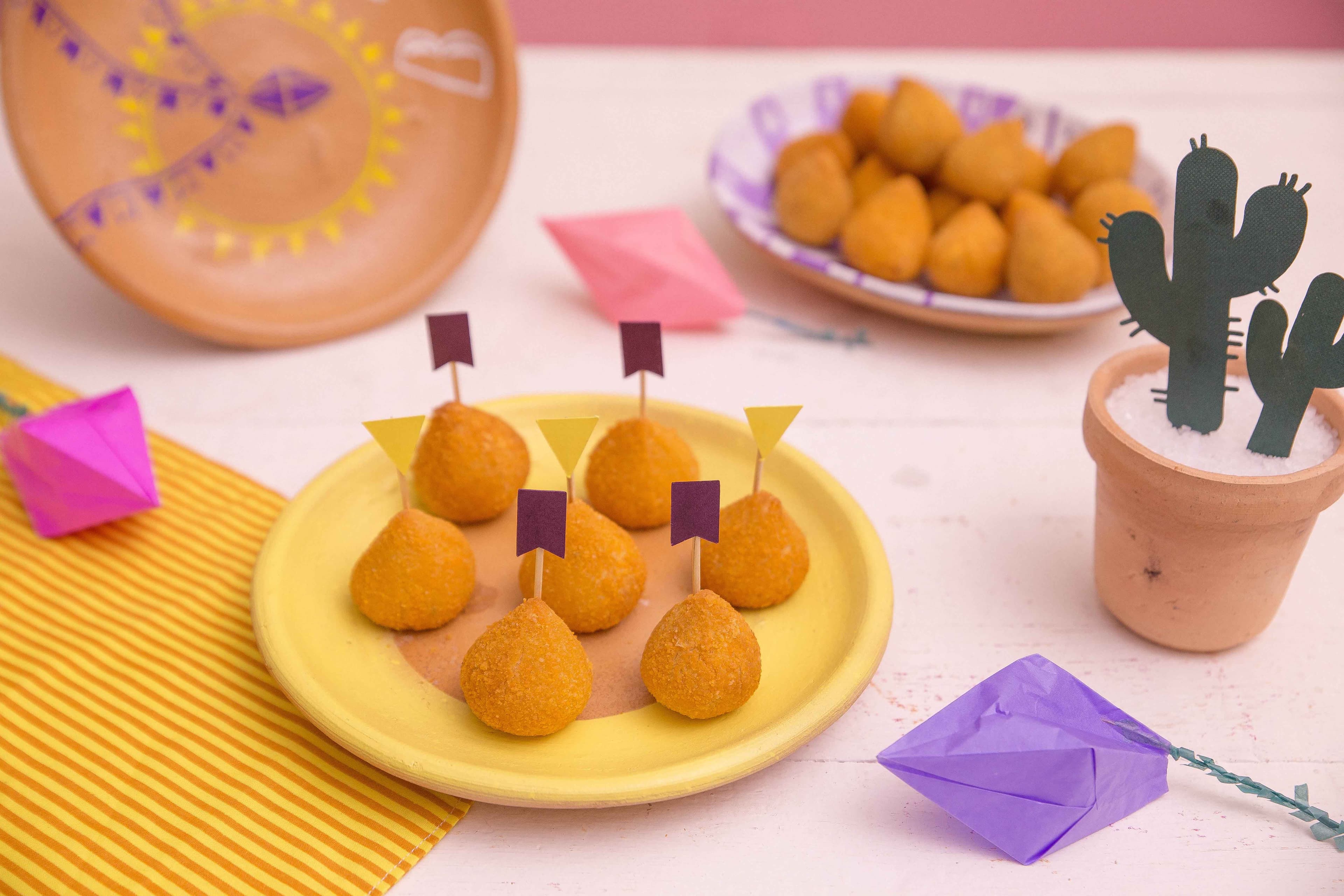 Coxinha de Aipim com Carne de Sol