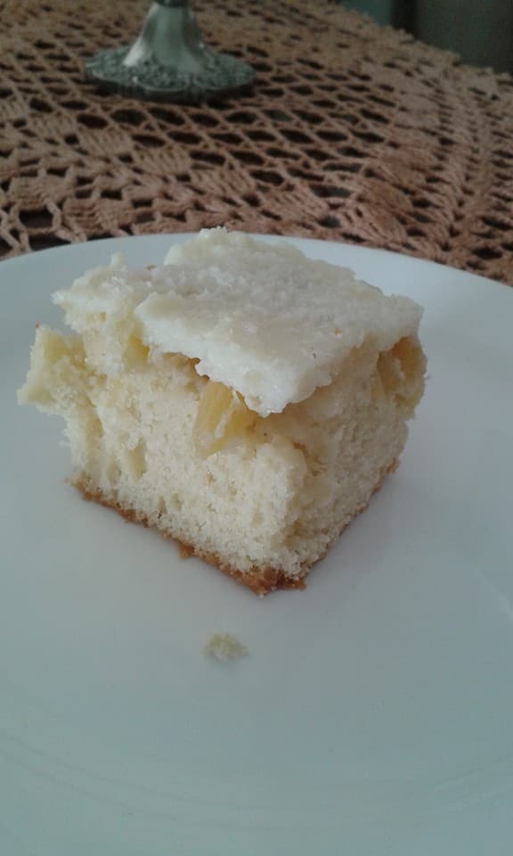 Bolo Gelado de Abacaxi com Coco