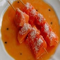 Espetinho de papaia com maracujá light