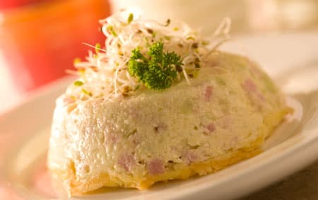 Pudim de couve-flor com presunto de peru