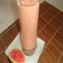 Vitamina de morango e goiaba