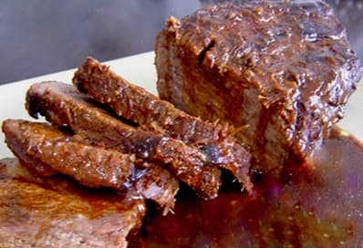 Carne de panela ao molho de cebola