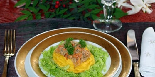 Ninhos de batatas com frango