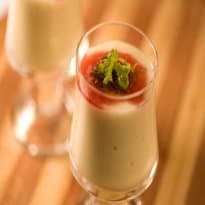 Mousse de abacaxi com graviola