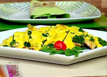 Frango com espinafre e mostarda