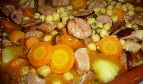 Puchero de Grão de Bico com Vegetais