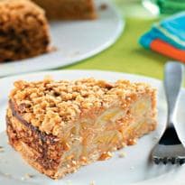 Cuca de Banana com Aveia e Doce de Leite