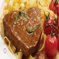 Medalhão de filé com talharim