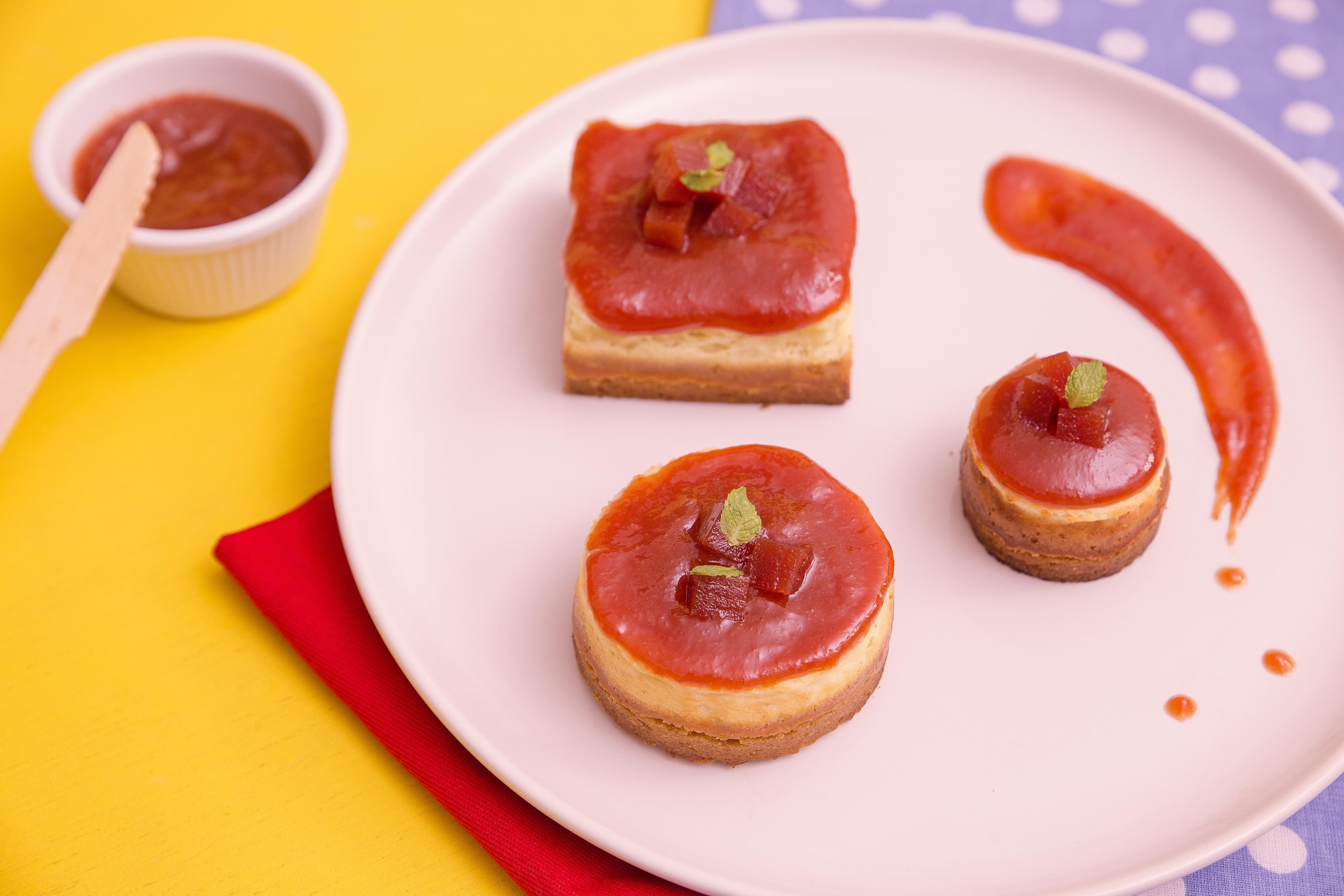 Docinhos de Cream Cheese de Goiabada