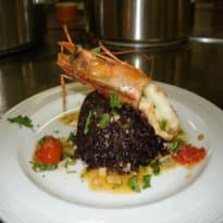 Arroz Negro com Camarão e Lulas