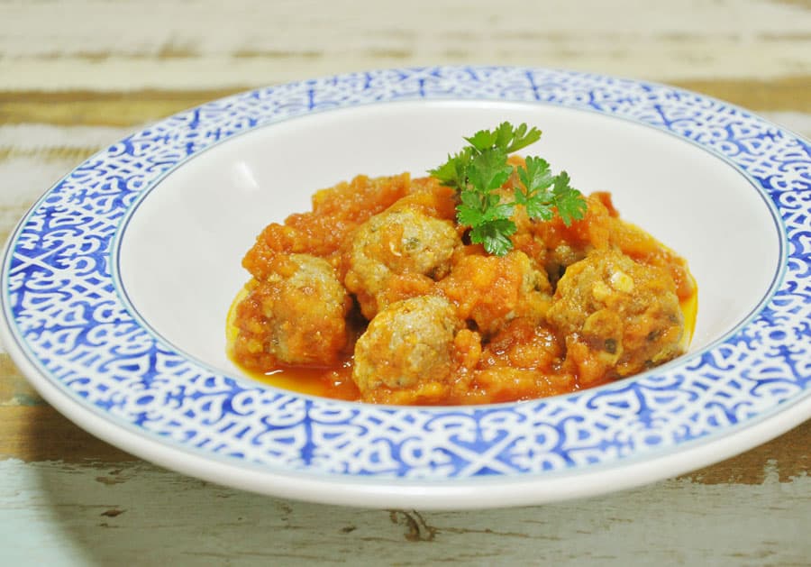 Almôndegas de Carne Moída com Molho de Tomate