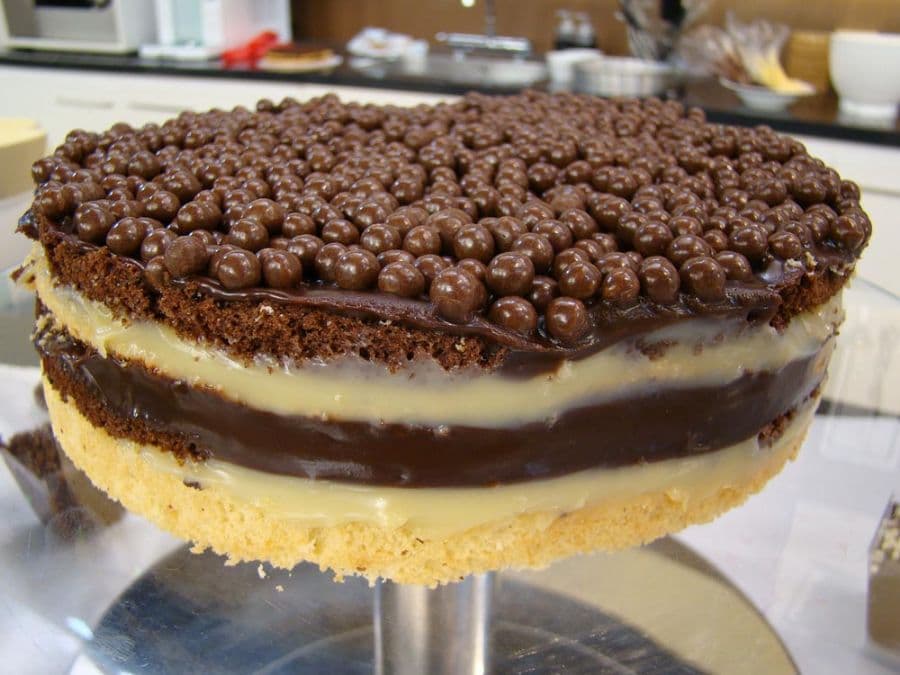 Bolo Dois Brigadeiros