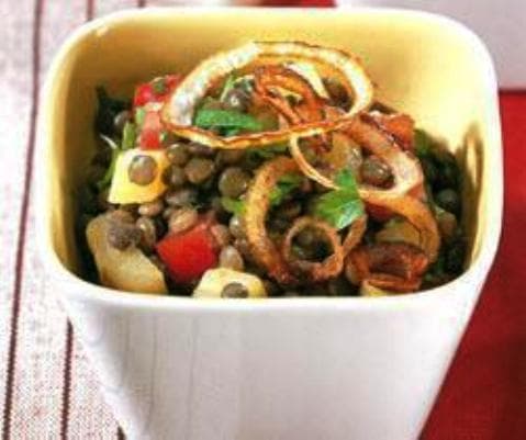 Sala de Lentilha com Cebolas Douradas