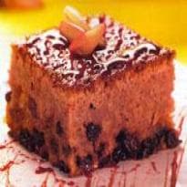 Bolo de Pinhão com Uva Passa e Vinho Tinto