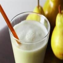 Vitamina com mel e pêra