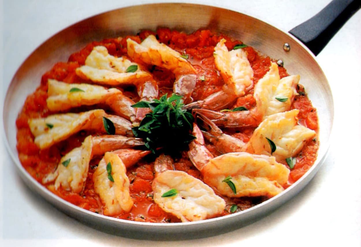 Camarão com Tomate e Manjericão