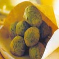 Bolinhos fritos de batata e espinafre