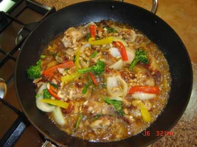 Coxinha de frango em molho agridoce