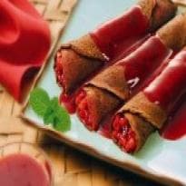 Panqueca de Chocolate com Frutas Vermelhas