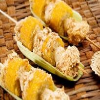 Espetinhos de Frango e Milho