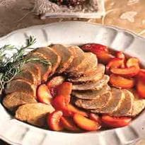 Lombo de porco com calda de ameixa fresca